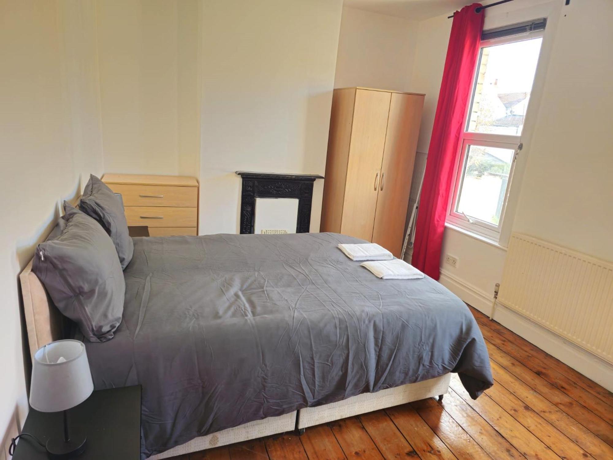 Delightful Room By Gloucester Road Bristol Exterior foto