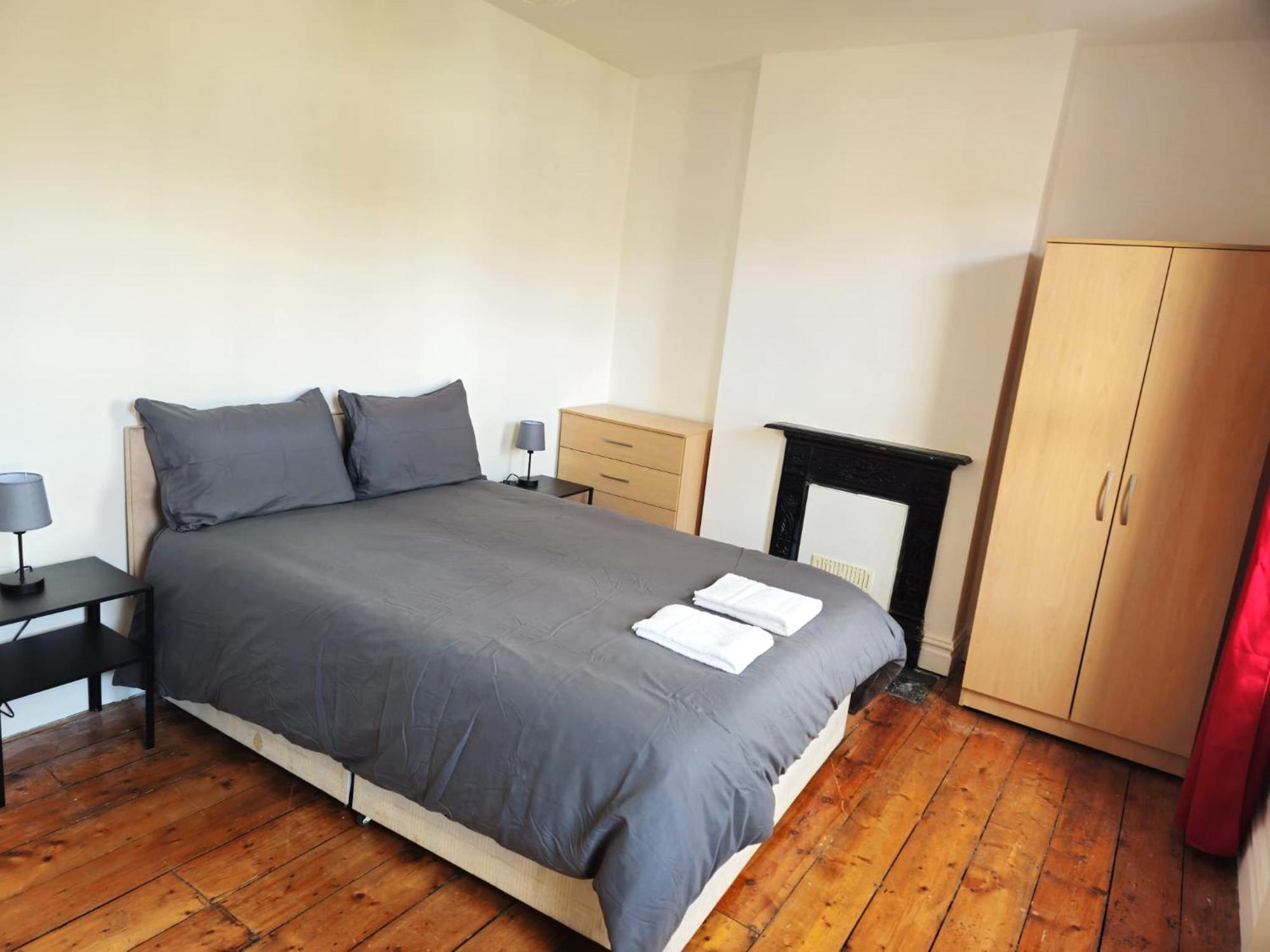 Delightful Room By Gloucester Road Bristol Exterior foto